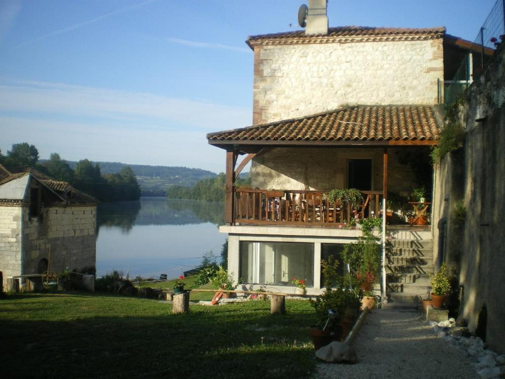 Chambres D'Hotes Moulin De Rigoulieres Saint-Sylvestre-sur-Lot ภายนอก รูปภาพ