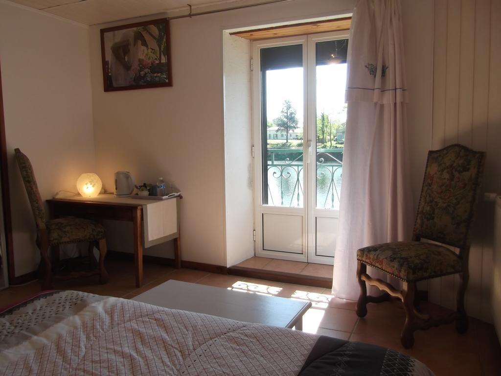 Chambres D'Hotes Moulin De Rigoulieres Saint-Sylvestre-sur-Lot ภายนอก รูปภาพ