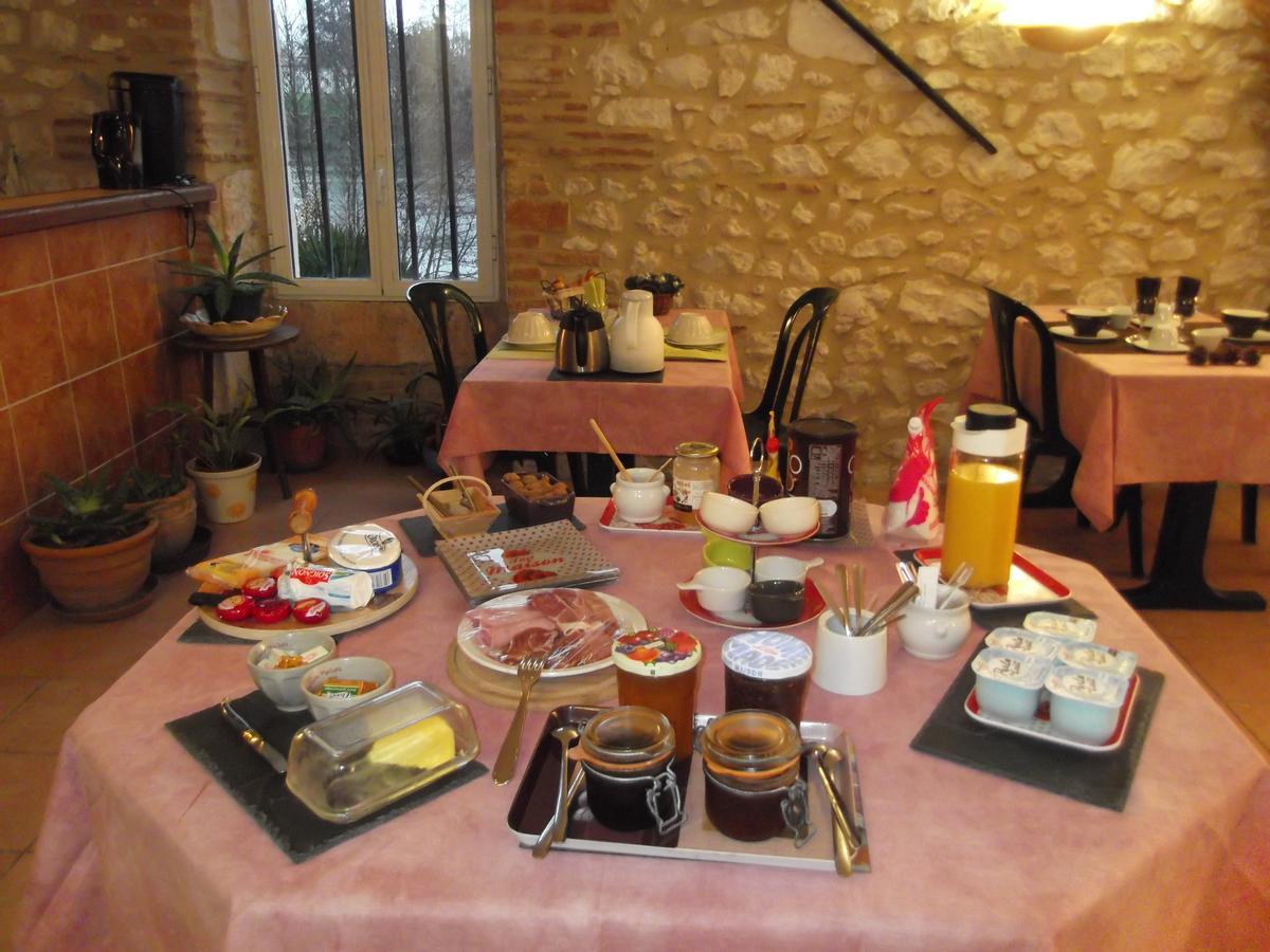 Chambres D'Hotes Moulin De Rigoulieres Saint-Sylvestre-sur-Lot ภายนอก รูปภาพ